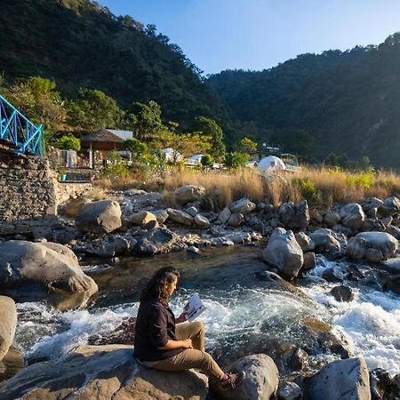 Gostops Dehradun, Maldevta Luaran gambar